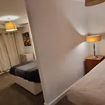 Paramount Nest
